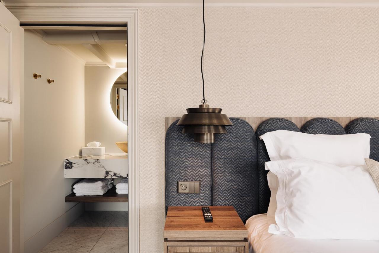 Hotel 717 อัมสเตอร์ดัม ภายนอก รูปภาพ A room at the hotel