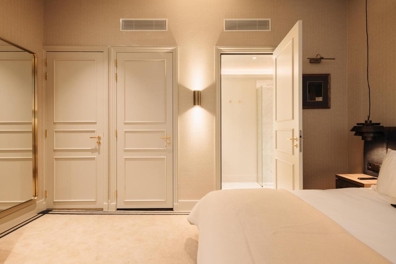 Hotel 717 อัมสเตอร์ดัม ภายนอก รูปภาพ A room at the hotel