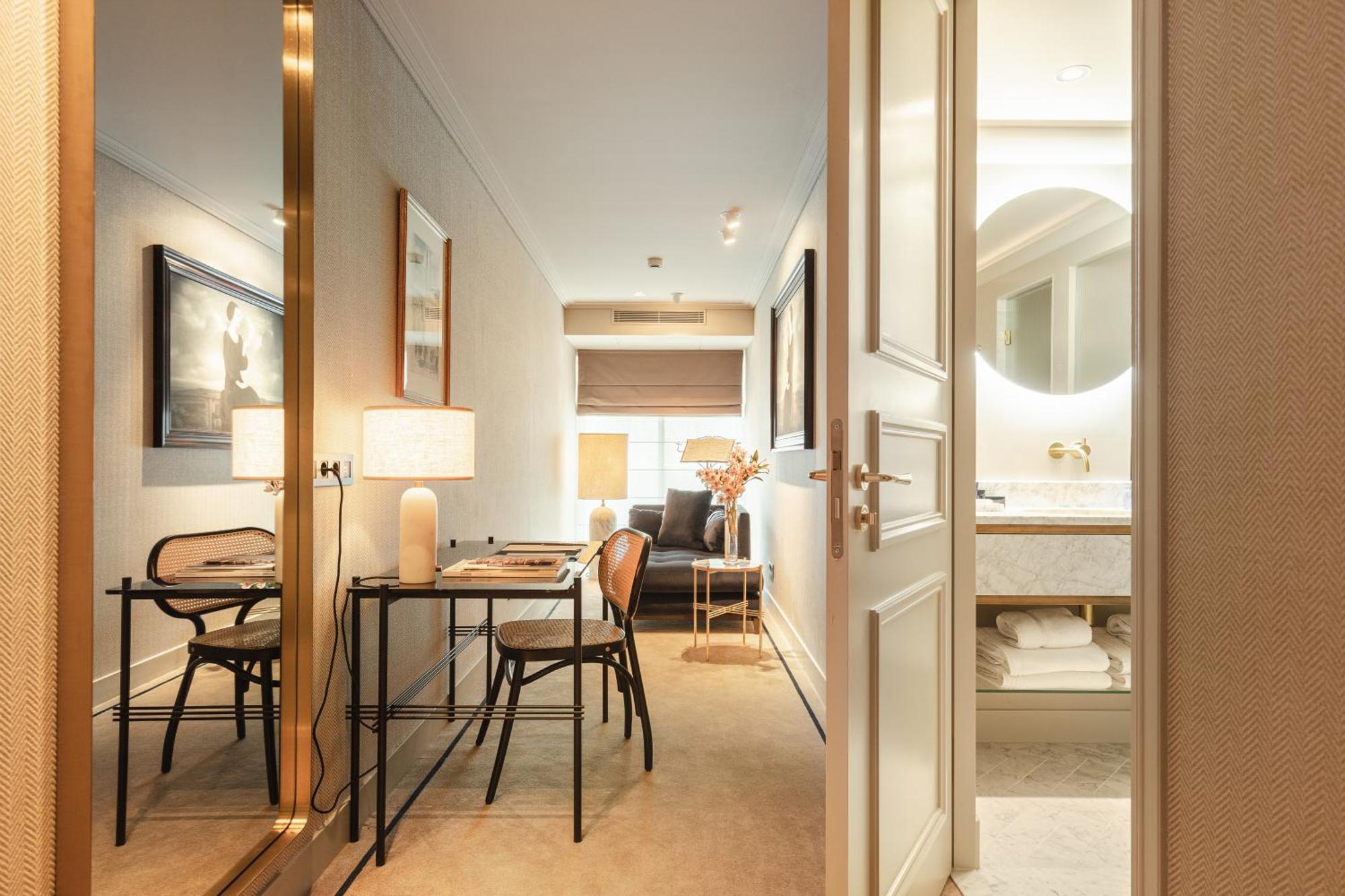 Hotel 717 อัมสเตอร์ดัม ภายนอก รูปภาพ A room at the hotel